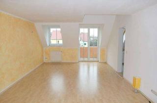 Anlageobjekt in Naundorfer Straße 52, 01640 Coswig, Frei ab Sept. 2025: Freundliche Maisonettewohnung mit Balkon, Laminatboden, Einbauküche & Badewanne