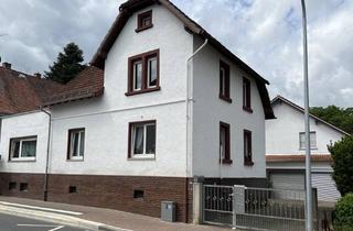 Haus kaufen in 64372 Ober-Ramstadt, Vermietetes 2-FH mit Garten in zentraler Lage von Ober-Ramstadt