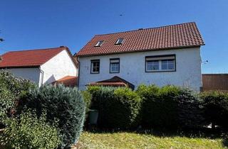 Einfamilienhaus kaufen in 04651 Bad Lausick, Achtung Schnäppchen: Schönes Wohnhaus mit 620 m² Grdstk., ca. 124 Wfl. und Scheune zum kleinen Preis!