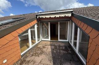 Wohnung kaufen in 75175 Pforzheim, Pforzheim - Charmante Dachgeschoßwohnung mit Terrasse und Tiefgaragenstellplatz + Keller am Wildpark Pforzheim