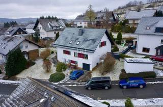 Einfamilienhaus kaufen in 59969 Hallenberg, Hallenberg - Ein Haus, zwei Möglichkeiten: Einfamilienhaus mit einfacher Umgestaltung zum Zweifamilienhaus
