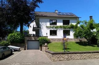 Einfamilienhaus kaufen in 54470 Bernkastel-Kues, Bernkastel-Kues - Charmantes Wohnhaus mit Moselblick und zwei großzügigen Ferienwohnungen im Grünen