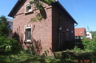 Haus kaufen in 97840 Hafenlohr, Hafenlohr - Freistehendes Reichsbahn-Haus mit großem Grundstück und (fast) unbegrenzten Möglichkeiten