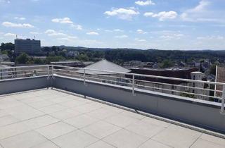 Wohnung kaufen in 58507 Lüdenscheid, Lüdenscheid - Dachterrassenwohnung mit Aufzug und Blick auf die Stadt in Lüdenscheid - Zentrum