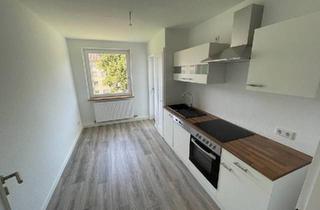 Wohnung kaufen in 42719 Solingen, Solingen - Ideal für Singles oder Paare - Bezugsfreie DG-Wohnung ab 01.08.