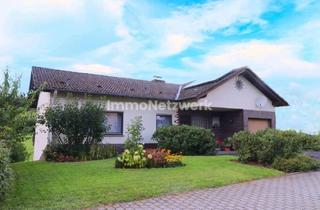 Einfamilienhaus kaufen in 54597 Burbach, Burbach - Freistehendes Einfamilienhaus mit Einliegerwohnung & Glasfaseranschluss in ruhiger Lage von Burbach