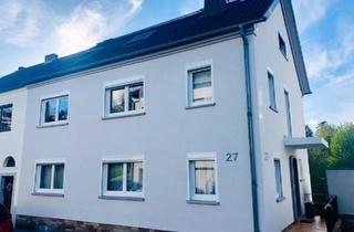 Haus kaufen in 66130 Saarbrücken, Saarbrücken - Großzügiges Wohnhaus mit GartenGarage in Saarbrücken-Fechingen