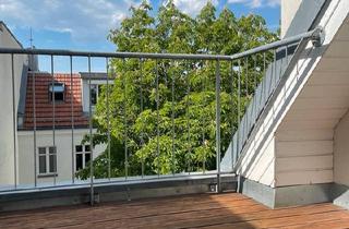 Wohnung kaufen in 12045 Berlin, Berlin - Sonnige Dachgeschoss Wohnung Neukölln