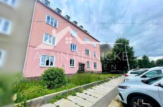 Wohnung kaufen in 09120 Chemnitz, Chemnitz - 3 Räume mit Loggia, Stellplatz & beheizter Dachkammer