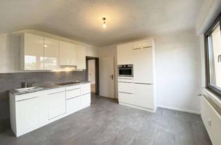 Wohnung kaufen in 63073 Bieber, Helle Dachgeschosswohnung mit Einbauküche - Ab Februar verfügbar!