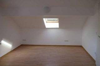 Wohnung mieten in Perker Str. 41, 51674 Wiehl, Gemütliche 2-Zimmer Wohnung im Dachgeschoss zu vermieten!
