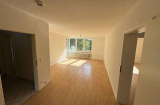 Wohnung mieten in Fuhrberger Str. 13-15, 30625 Heideviertel, Geräumige 4-Zimmer-Wohnung mit Balkon an der MHH