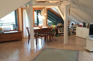 Wohnung mieten in Mittelehrenbach 232, 91359 Leutenbach, Freundliche und gepflegte 2-Raum-DG-Wohnung mit Balkon und EBK in Leutenbach