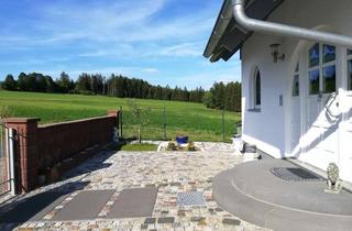 Wohnung mieten in Lindenpark 36, 95119 Naila, Erstbezug nach Sanierung mit Terrasse und EBK: Voll Möblierte 2-Raum-Erdgeschosswohnung in Naila
