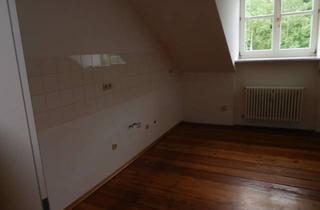 Wohnung mieten in Seewiesstraße, 82340 Feldafing, Stilvolle, gepflegte 1-Zimmer-Dachgeschosswohnung mit Balkon in Feldafing