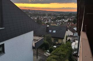Wohnung mieten in 72644 Oberboihingen, Exklusive, modernisierte 4-Raum-Dachgeschosswohnung mit Balkon und EBK in Oberboihingen