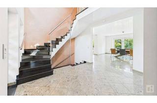 Villa kaufen in 65201 Dotzheim, Moderne Villa mit traumhaftem Gartenidyll und luxuriösem Wohnambiente in Wiesbaden
