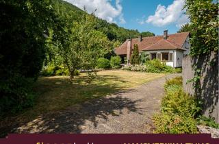 Villa kaufen in Lange Str. 38, 72574 Bad Urach, Stadtvilla im Dornröschenschlaf – Ihre grüne Ruheoase mitten in Bad Urach