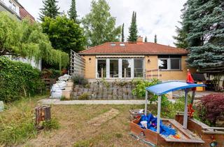 Einfamilienhaus kaufen in Burgfrauenstraße 92, 13467 Hermsdorf, Vielseitiges Einfamilienhaus mit ausgebautem Dachgeschoss, großem Keller und sonniger Terrasse