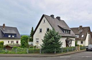 Haus kaufen in 34277 Fuldabrück, Charmantes freistehendes Wohnhaus in Ortslage von Bergshausen