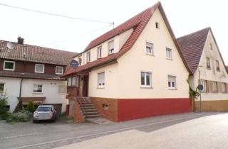 Haus kaufen in 72631 Aichtal, Zweifamilienhaus mit Ausbaupontential und vielseitigen Nutzungsmöglichkeiten