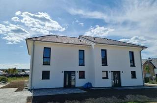 Haus mieten in Annemirl-Bauer-Straße, 15517 Fürstenwalde, Neue Doppelhaushälfte mit unverbauter Aussicht