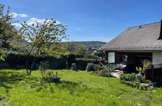 Wohnung mieten in 61267 Neu-Anspach, Charmante Hochparterre-Wohnung - 4 Zi. mit Garten, EBK und Garage