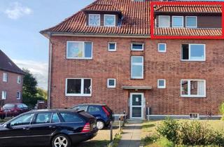 Wohnung kaufen in 21339 Lüneburg, Lüneburg - Zentrale Dachgeschosswohnung mit extra Schlafboden und Garten