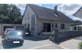 Wohnung kaufen in 32584 Löhne, Löhne - Eigentumswohnung in einem 2FH mit Garten, Garage, EBK, Loggia 4Zi