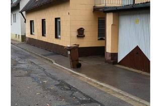 Einfamilienhaus kaufen in 89331 Burgau, Burgau - Einzigartiges Einfamilienhaus mit Garten im Obergeschoss