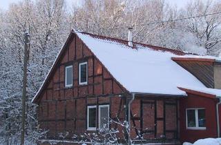 Haus kaufen in 39343 Erxleben, Erxleben - Fachwerkhaus in Alleinlage mit Scheune im Wald fast Autark