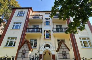 Wohnung kaufen in 12205 Berlin, Berlin - Exklusives 3 Zimmer Eigentumswohnung in Gründerzeitvilla