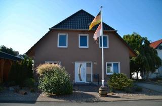 Einfamilienhaus kaufen in 37671 Höxter, Höxter - Einfamilienhaus 170qm 6 Räume, mit Garten, Pool