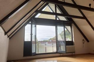 Wohnung kaufen in Friedrichstr. 32, 71679 Asperg, Provisionsfrei: Komfortable 2,5-Zi im DG, tolle Aussicht, Nähe Bahnhof, inkl. TG-Stellplatz