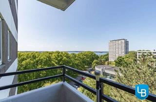 Wohnung kaufen in 24306 Plön, Dieser Ausblick könnte Ihrer sein! Möblierte 1-Zi-Wohnung am "Großen Plöner See" sucht neue Bewohner