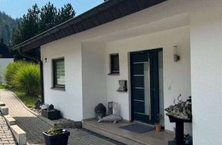 Wohnung kaufen in 76593 Gernsbach, Großzügige Eigentumswohnung mit Hauscharakter, Garten, 2 Garagen und flexibler Wohnaufteilung