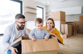 Wohnung kaufen in 74177 Bad Friedrichshall, SONNENVERWÖHNT & STILVOLL – IHR NEUES ZUHAUSE IM DACHGESCHOSS