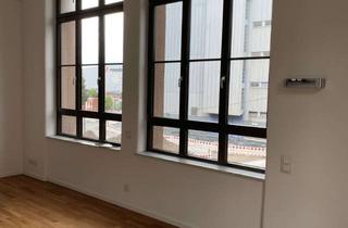Loft kaufen in Osthafenplatz 16, 60314 Ostend, Luxuriöses 2-Zimmer Loft im 1. OG in Frankfurt Osthafen/ Ohne Makler von Privat