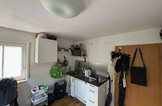 Wohnung kaufen in 97421 Schweinfurt, SW-Stadt - Sandwich Appartement mit EBK und Stellplatz!