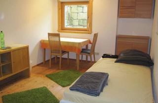 Wohnung mieten in 73235 Weilheim, Möbliertes Zimmer für Einzelperson in Weilheim Teck, Neubau