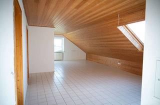 Wohnung mieten in Maienbergstraße 24, 86424 Dinkelscherben, Frisch renovierte Dachwohnung mit offenem Layout im 2. OG
