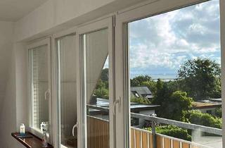 Wohnung mieten in 23774 Heiligenhafen, Zauberhafte 3-Raum-Dachgeschosswohnung mit Ostseefernblick