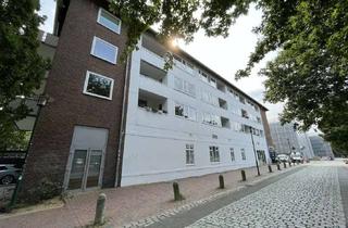Wohnung mieten in Großflecken, 24534 Innenstadt, Schöne 3-Zi-Whg. mit Aufzug und Balkon im Herzen von NMS