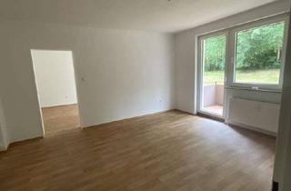 Wohnung mieten in Auf Der Burg 125, 58840 Plettenberg, Bezugsfertige 2-Zimmer-Wohnung in Plettenberg mit Balkon!