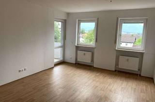 Wohnung mieten in Heubergstraße 84a, 83404 Ainring, Helle 3-Zimmer-Wohnung mit Balkon
