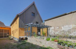 Bauernhaus kaufen in 76706 Dettenheim, Wo der Hahn kräht und das Herz lacht: Familienhaus mit Hof und Charme!