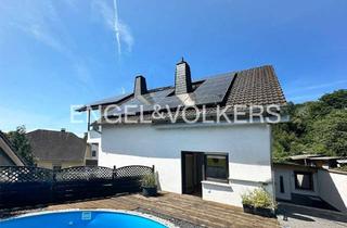 Haus kaufen in 56357 Dessighofen, Modernisiertes Zweifamilienhaus mit Photovoltaik, Pool und Sauna in ruhiger Lage
