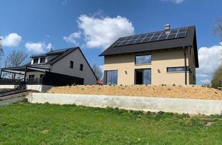 Einfamilienhaus kaufen in 95111 Rehau, Bezugsfertiges, neuwertiges Haus in Rehau, Top-Ausstattung - PV-Anlage, Batteriespeicher & Wärmepumpe