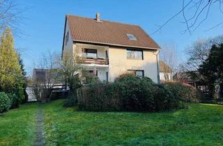 Haus kaufen in 30855 Langenhagen, """ KALTENWEIDE """ Sanierungsbedürftiges 3-Parteien-Haus auf großem Grundstück!!! 2 Garagen!