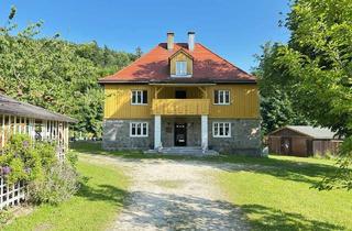 Haus kaufen in 94366 Perasdorf, 200 m2 "Herrenhaus" ehm. Pension zum Renovieren m. 3.000 m2 Grund in idyllischer Waldrandlage!